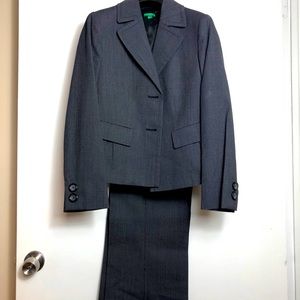 Benetton Womens Pant Suit Wool Blend Sz 42/44